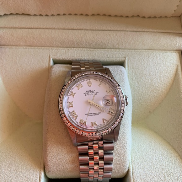 Diamond Bezel Rolex - Picture 2 of 13
